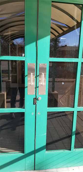 door handle,interior door handle,modern door handle,door handle installation,C-type door handle,lever,stainless steel door handle,glass door handle,storefront door handle