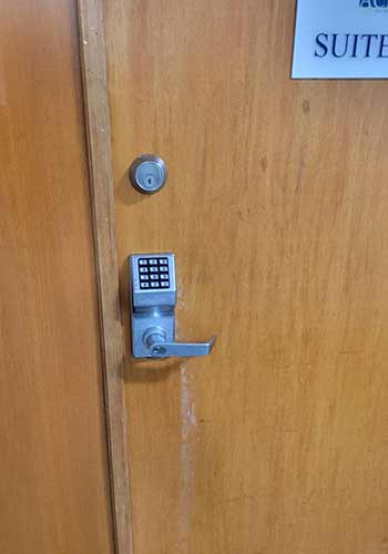 Keyless entry lock,smart lock,keyless lock,keless door lock,combination keypad door lock,combination lock,combination door lock,combination key,keypad,keypad lock,keypad door lock,lock,door lock,oush bottun lock,key lock,